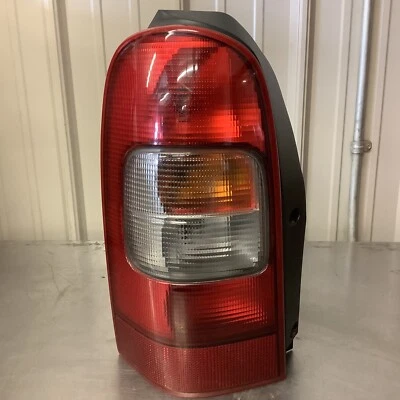 Chevrolet Venture Van Montana 1997-2005 conductor luz trasera izquierda lámpara lente OEM Foto 1 de 4