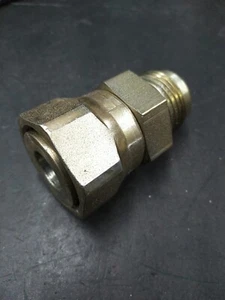 Parker 12 XHL6-S Adapter Fitting Male 3/4" JIC-12 to Swivel Female 3/4" ORFS-12 - Picture 1 of 2