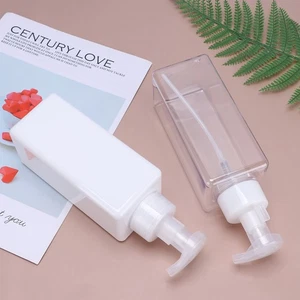  2pcs 650ml Useful Maker Bottle Portable Cleansing Milk Bubble Bottle Reusable - Picture 1 of 11