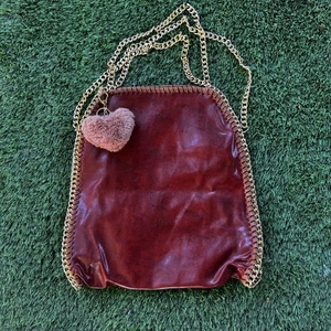 New Burgundy Chain Strap Shoulder Bag with Heart Charm Trendy Purse Unbranded - Picture 1 of 10