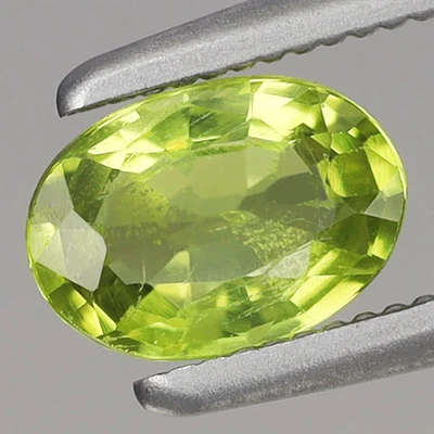 Green Peridot Gemstone 0.53ct 6.1x4.3mm Oval Natural Unheated Untreated, Myanmar - Image 1 of 4
