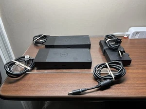 (2x) Dell WD19 180W USB-C Docking Station *PLEASE READ / FOR PARTS* - Picture 1 of 15