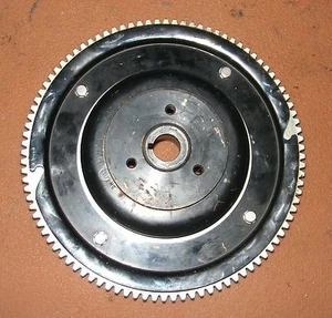 AC3A3990 1985 Tohatsu 70 HP M70A Flywheel Cup Assembly PN 353-06290-2,353062911 - Picture 1 of 2