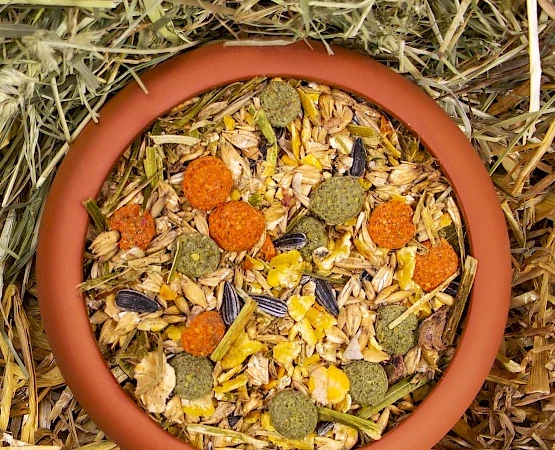 deuka deukanin Naturmix 5 kg Müsli Kaninchenfutter Universal Nager Hasenfutter - Bild 1 von 1