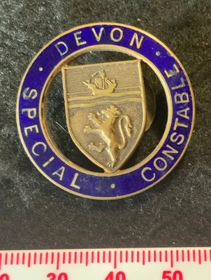Devon special Constable lapel badge - Image 1 of 3