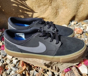 Nike SB Portmore Men's Sneakers Shoes Size 9 Black Gray Suede Canvas Gum - Bild 1 von 15