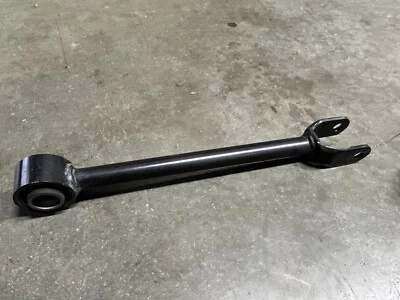 Infiniti G35 2003 2004 2005 sedán brazo de control lateral del conductor trasero izquierdo OEM 5099 Foto 1 de 4