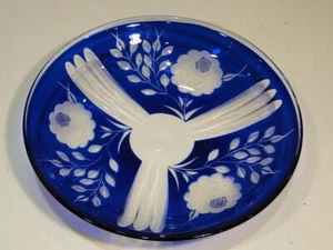 Beautiful Vintage Cobalt & Clear Glass Etched Floral Bowl - Picture 1 of 3