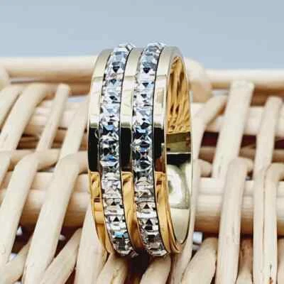 Anillo de boda de 8 mm para mujer de titanio de oro amarillo de doble fila princesa circonita cúbica para hombre Foto 1 de 4