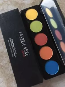 NUEVO EN CAJA FRANKIE ROSA 5 tonos paleta de sombras de ojos 5SP2 ELÉCTRICO - Imagen 1 de 1