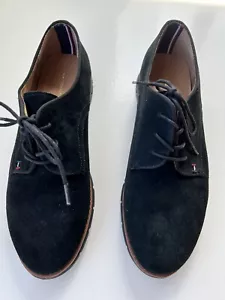 NIB womens Tommy Hilfiger Black Suede Oxford Shoes Size 10 - Picture 1 of 4