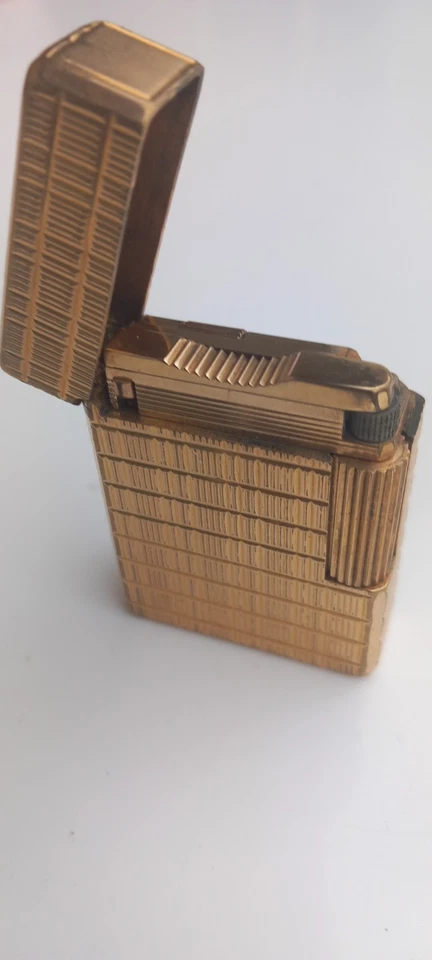Accendino DUPONT placcato Oro - Immagine 1 di 4