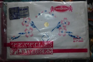 2 ANCIENS DRAPS BRODÉS NEUF . MANUDRAPS . TEXTILE DES FLANDRES . 190 X 225 cm - Picture 1 of 11