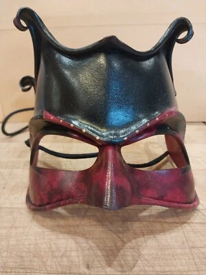 Máscara de bufón de cuero firmada por Matthew Monsour Mascarada Mardi Gras #1/67, REX,  Foto 1 de 4