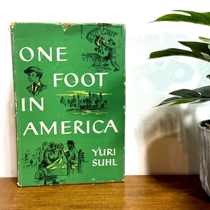 One Foot in America by Yuri Suhl Hardcover with Dust Jacket 1951 Macmillan - Imagen 1 de 10