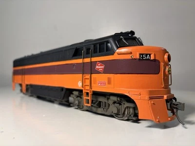 Custom O Scale 2-Rail Milwaukee Road unpowered Rivarossi FM C-Liner - Image 1 of 4