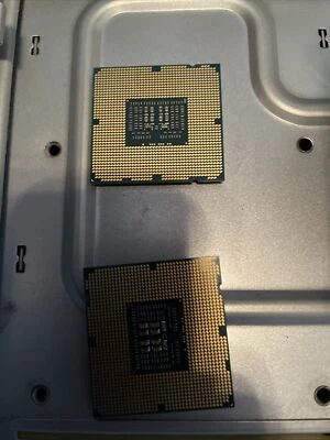 Two Intel Xeon Processors  E5-2430V2  CPU And Two Heat Sinks - Image 1 of 4