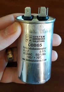 Motorkondensator/Betriebskondensator 50/60Hz 8uF/µF CBB65 450 VAC,Steckanschl. - Picture 1 of 3