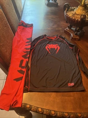 Juego de lucha Venum Performance para hombre mediano para MMA/BJJ Foto 1 de 4