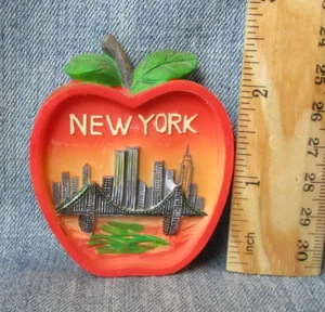 New York City Skyline Inside Apple 3D Magnet Souvenir World Trade Center - Picture 1 of 2