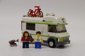 LEGO&reg; City 7639 Camper Complete Built W/Instructions Damaged! Please Read!