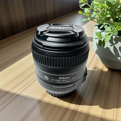 Nikon AF-S Micro Nikkor 40mm 1:28G Lens - Very Good Condition - image 1 of 4