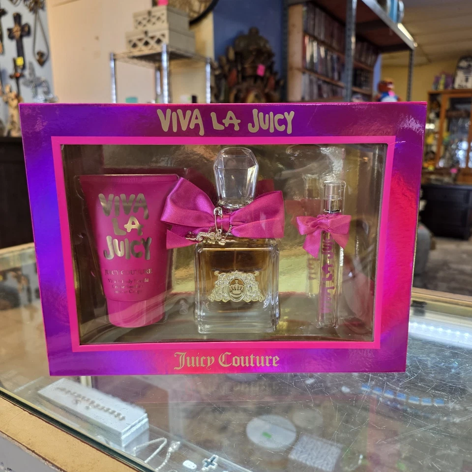 VIVA LA JUICY 3 PC GIFT SET FOR WOMEN - 3.4 OZ + 0.33 OZEDP + 4.2 OZ BODY CREME - Image 1 of 4
