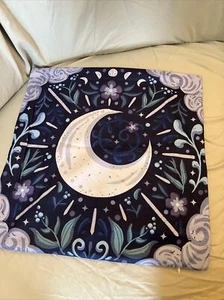 Illumicrate Astral Balance Cushion Cover - "Night and Day" June 2023 - Picture 1 of 3