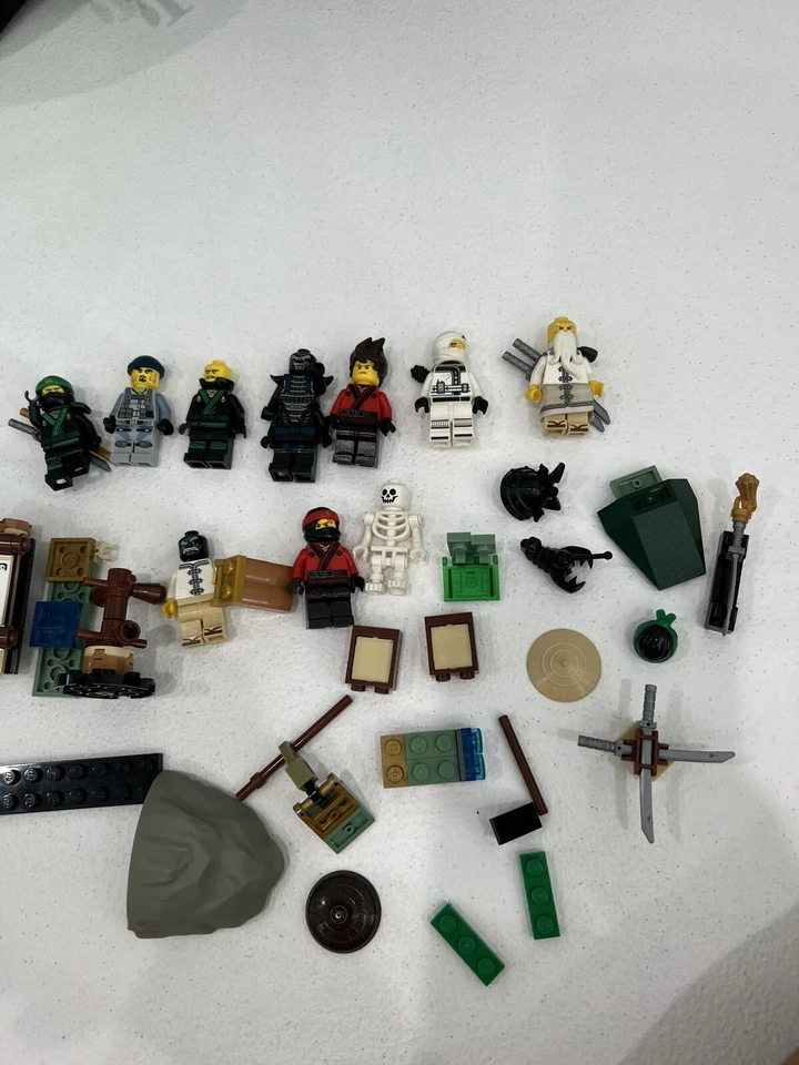 lego ninjago minifigures LOT plus Accessories - Image 1 of 4