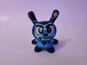 Kidrobot Wild Ones Dunny Series - Howlin Hank - Picture 1 of 2