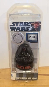 Nuevo en caja 2011 Star Wars Darth Maul USB 2 GB Flash Drive Toys R Us Exclusivo - Imagen 1 de 5