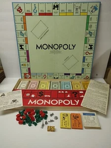 1961 VINTAGE MONOPOLY BOARD GAME APPEARS COMPLETE - Picture 1 of 12