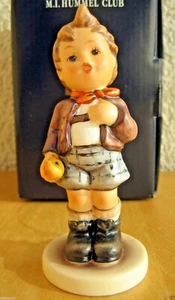 Hummel Figurine "CHEEKY FELLOW" HUM #554 TM7 Goebel Germany BOY WITH APPLE NIB - Picture 1 of 7