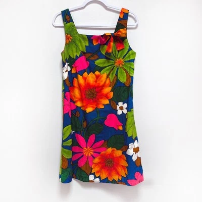 Mini vestido havaiano vintage dos anos 60 da FANCY THAT Waikiki Beach, detalhe de arco, pequeno-m - Imagem 1 de 4