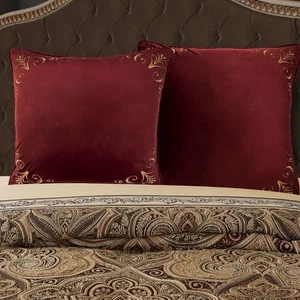 Five Queens Court Bordeaux 2-Tone Square Euro Sham 2949023EURO Crimson Red 26" - Picture 1 of 9