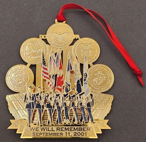 11. September Gedenkornament We Will Remember Twin Towers Militär - Bild 1 von 6