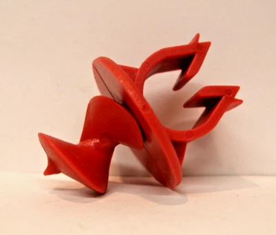 Bag of 50 Underfloor Heating Screw Pipe Floor Clips for 15mm & 16mm Pipe - Image 1 of 4