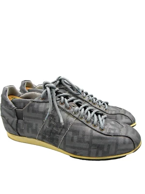 FENDI De colección. Tenis con cordones de cuero con estampado de logotipo gris talla UK 8 US 9.5 Foto 1 de 4