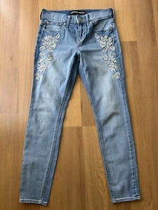 Express Jeans mid rise legging light denim floral embroidery 00 short - Picture 1 of 4