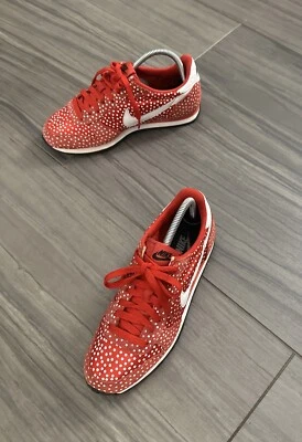Nike Genicco PRINT RED POLKA DOT & Minnie SHOES SNEAKERS 705283-610 Women Size 8 - Image 1 of 4