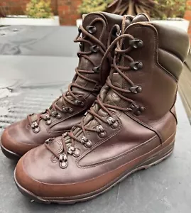 British Army Cold Weather Goretex Boots - Size UK 10M - Used Grade 1 - #B109 - Picture 1 of 9