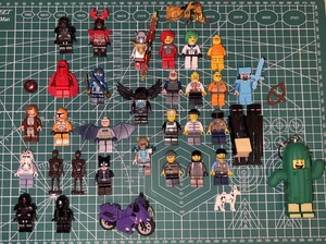 LEGO Minifigure Lot Star Wars Batman Chima Ninjago LEGO City (See Description) - Picture 1 of 4