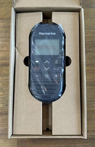 Raymarine A80544 Wireless Handset for RAY 90/91 VHF (w/Holster, Charger) - Foto 1 di 7