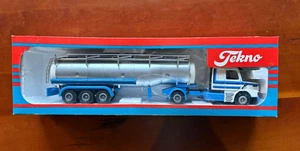 Tekno Scania Tanker Truck 1:50 Diecast Model - Picture 1 of 4