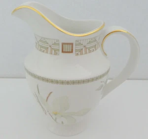 ROYAL DOULTON White Nile CREAMER Pitcher Excellent ENGLAND RARE - Picture 1 of 6
