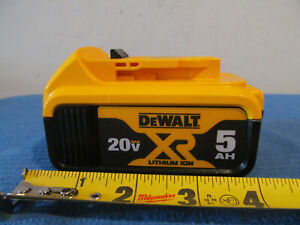 Dewalt Dcb205 Power Tool Battery 5 Amp Hour Li-Ion Fuel Gauge Free Shipping