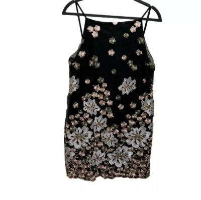 Vestido para mujer Backstage Marrakech floral bordado negro talla grande Foto 1 de 4