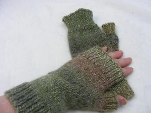 HAND KNITTED LADIES GLOVES MITTENS WOMENS ADULT WRIST WARMER HAND MADE , B16 - Picture 1 of 5
