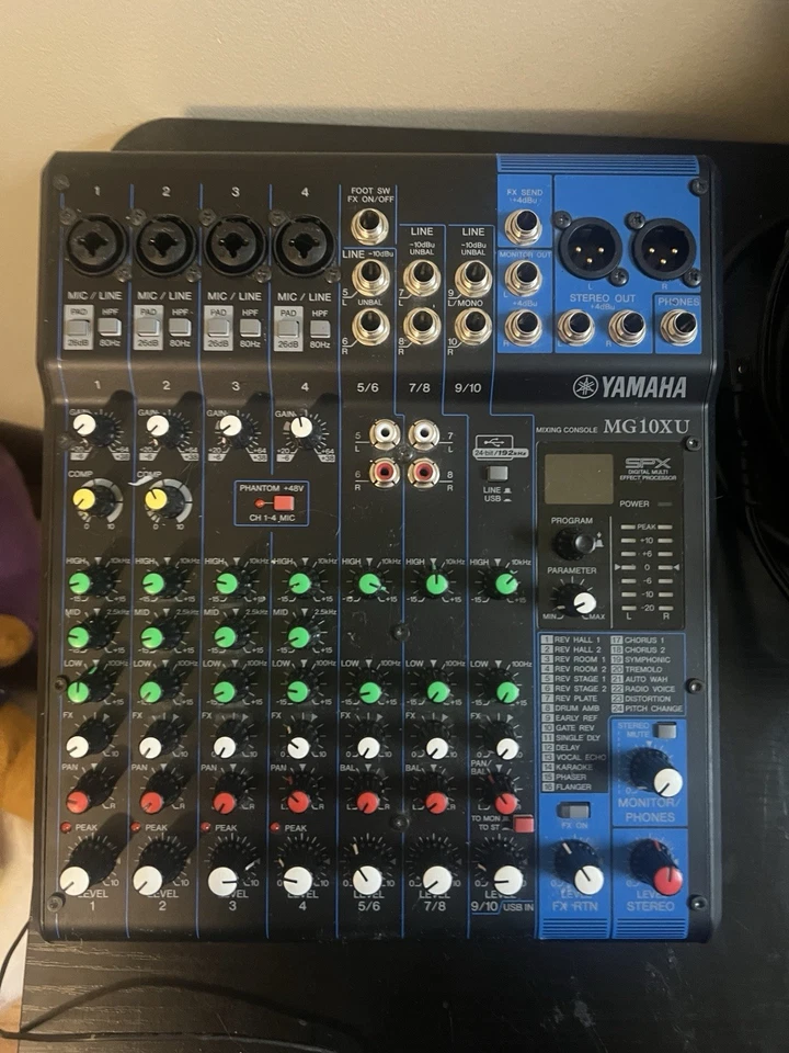 Yamaha MG10XU Stereo Mixer With Power Cable - Image 1 of 1