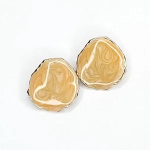 Vintage 80s Goldtone Yellow Peach Swirl Enamel Earrings Abstract Circle Round - Picture 1 of 3